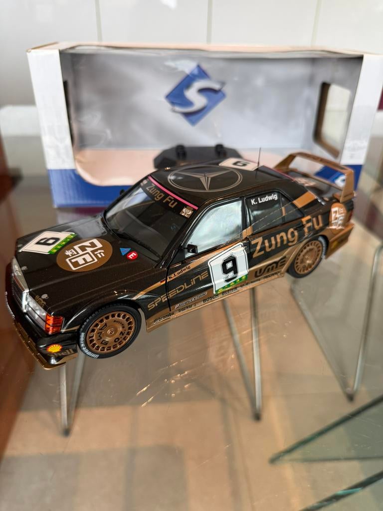 Mercedes-Benz 190E 2.5-16 Evolution II 1:18 Nikkel in doos, Hobby en Vrije tijd, Modelauto's | 1:18, Zo goed als nieuw, Auto, Solido