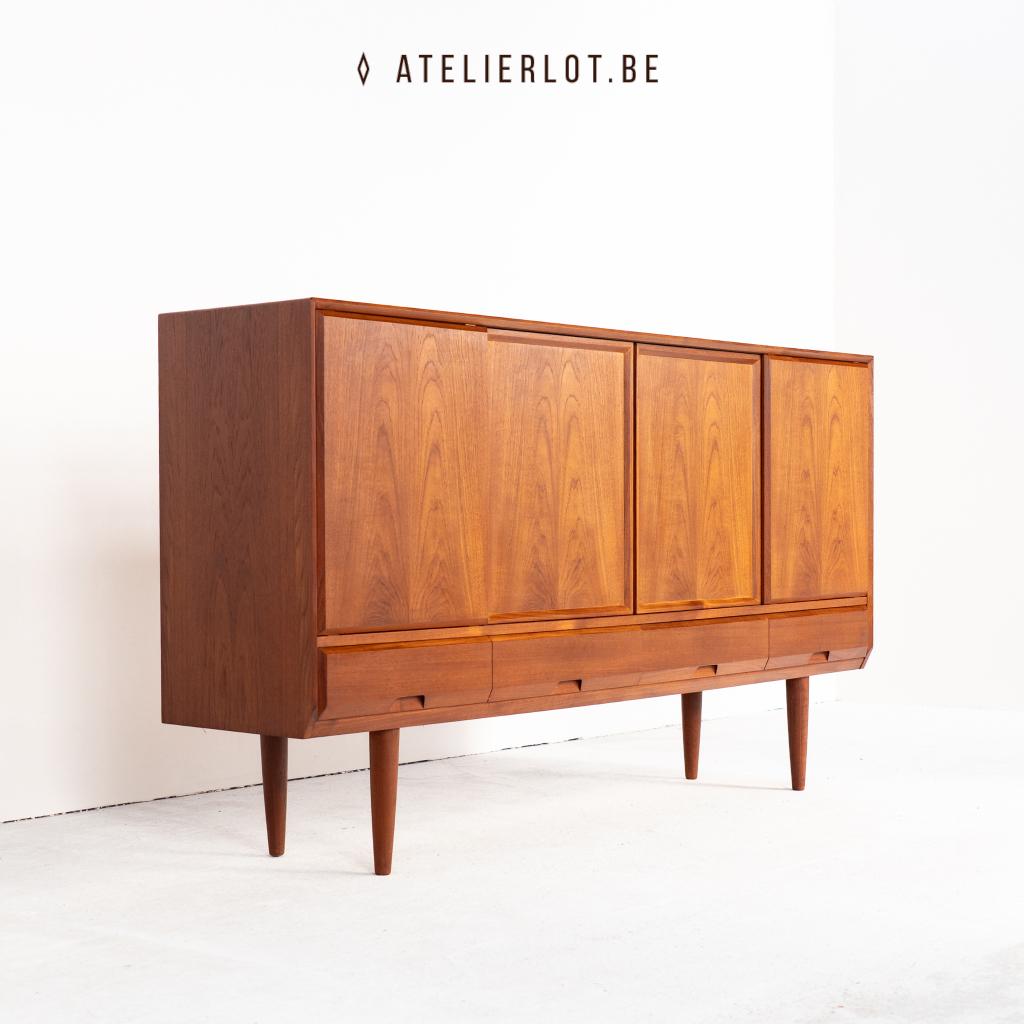 Design sideboard H. Kjaernulf 3, Antiquités & Art, Antiquités | Meubles | Chaises & Canapés, Enlèvement