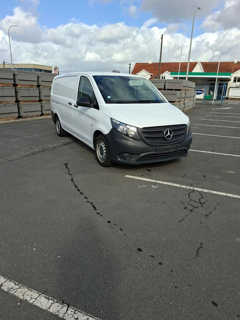 Mercdes Vito koelwagen  27000 € plus btw, Auto's, 4 cilinders, Wit, Mercedes-Benz, Bedrijf