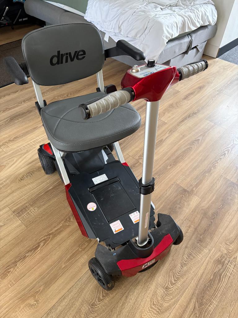 Mobile scooter, Diversen, Zo goed als nieuw, 15 km of minder, 11 t/m 15 km/u, Ophalen