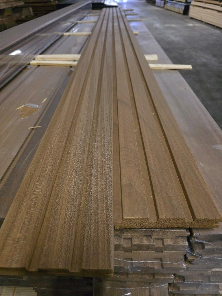Thermowood - Bezorgd of Afhalen, Doe-het-zelf en Bouw, Nieuw, Ophalen of Verzenden, Plank, 300 cm of meer