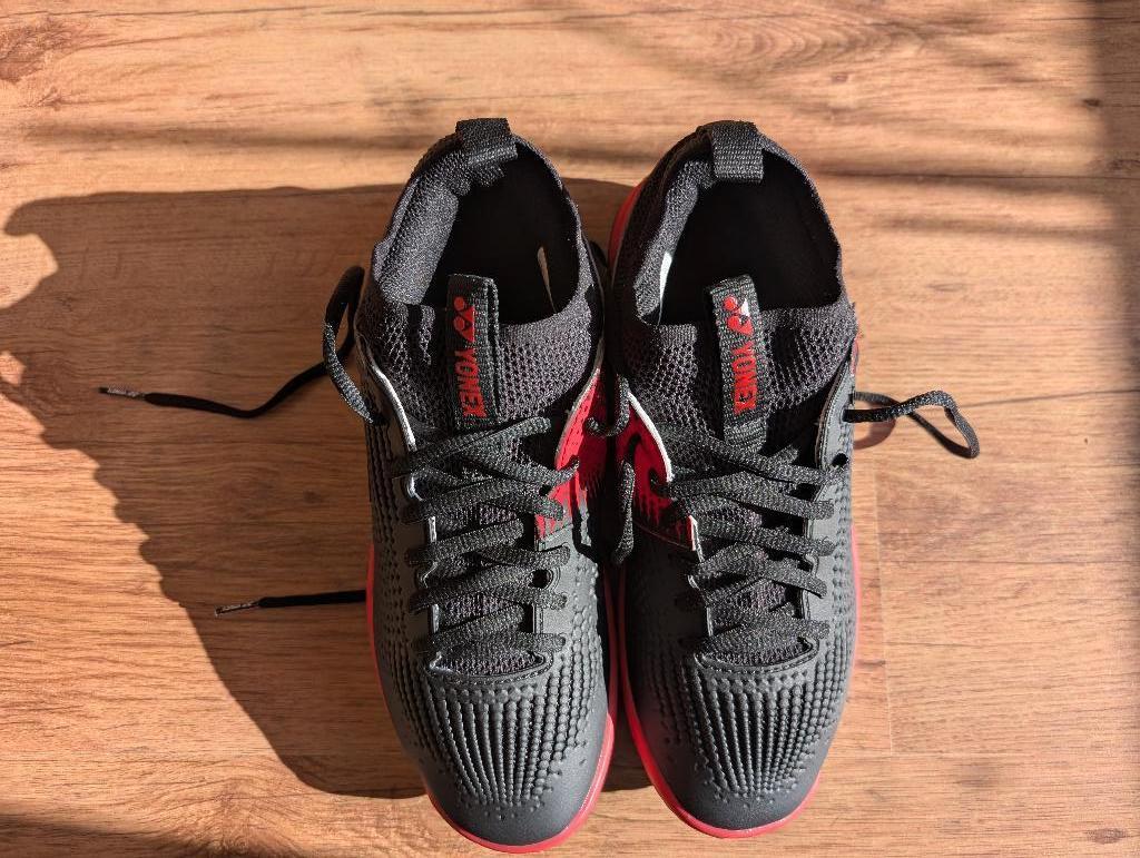 Yonex Power Cushion Eclipsion Size 40, Sport en Fitness, Badminton, Zo goed als nieuw, Schoenen, Ophalen of Verzenden