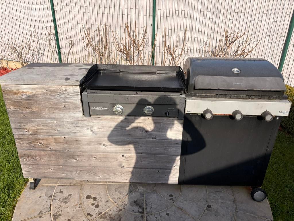Bbq en plancha op gas met meubel, Jardin & Terrasse, Barbecues à gaz, Enlèvement, Utilisé