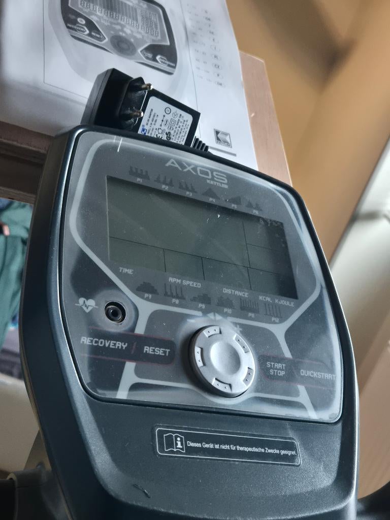 Hometrainer Kettler UM 678x (met handleiding & tabletsteun), Ophalen, Zo goed als nieuw, Hometrainer