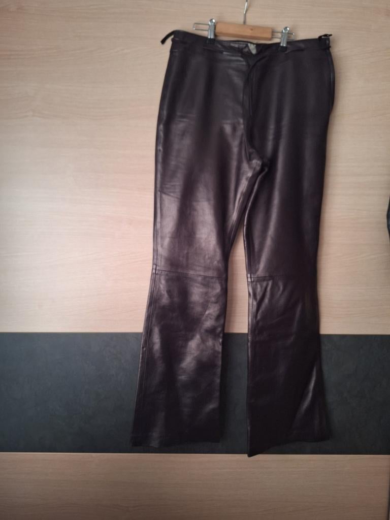 Bruin lederen broek dames maat 42, Ophalen, Maat 42/44 (L), Bruin
