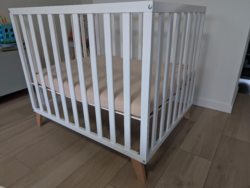 Babypark / box van het merk Quax Alix, Kinderen en Baby's, Babyparken, Ophalen, Zo goed als nieuw, Rechthoekig, In hoogte verstelbaar