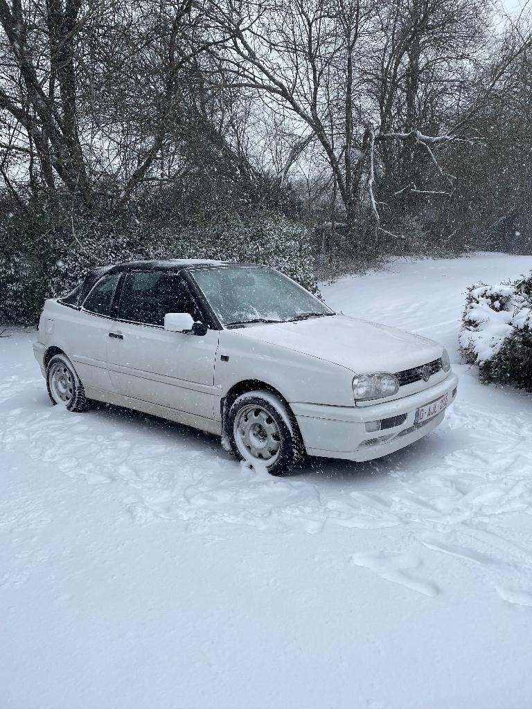 Jantes avec pneus hiver VW, Autos : Pièces & Accessoires, 15 pouces, Pneus et Jantes, Pneus hiver, Véhicule de tourisme