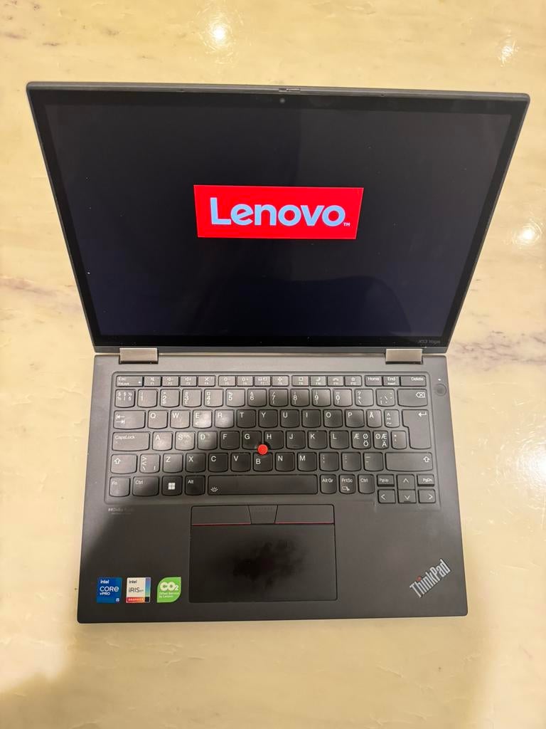 Lenovo ThinkPad X13 Yoga Gen 2, core i5-11e / 16GB / 256GB, 2 tot 3 Ghz, Qwerty, 13 inch, Met touchscreen