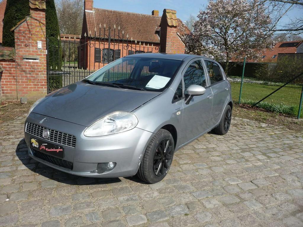 Fiat Punto Punto 1.2i 8v VERKOCHT / VENDU, Autos, Fiat, Achat, Punto, ABS, Airbags, Air conditionné, Ordinateur de bord, Verrouillage central