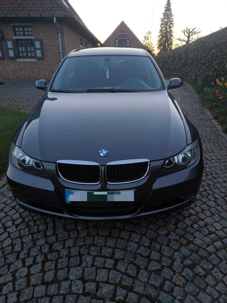 BMW Essence 318i , Euro 4 ,  122000km , Année 2006 ,propre, Autos, BMW, Entreprise, Série 3, ABS, Airbags, Air conditionné, Verrouillage central