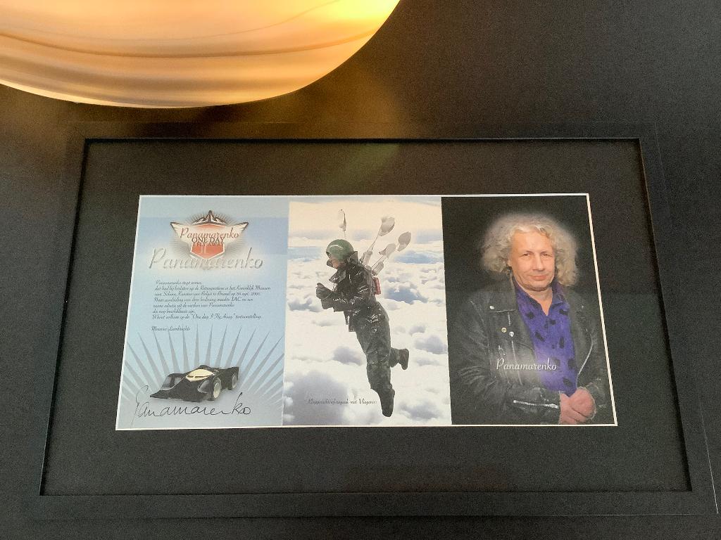 PANAMARENKO ONE DAY I FLY AWAY GESIGNEERDE DRIELUIK., Enlèvement