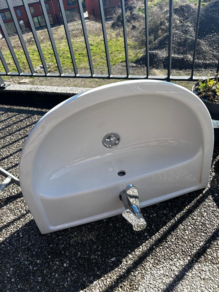 Lavabo avec mitigeur, Bricolage & Construction, Enlèvement, Comme neuf, Lavabo