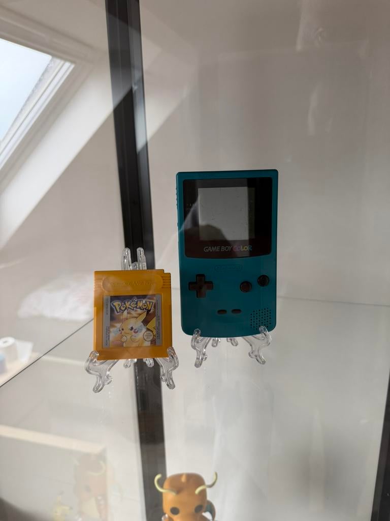 Originele gameboy color met pokemon yellow, Games en Spelcomputers, Ophalen, Zo goed als nieuw
