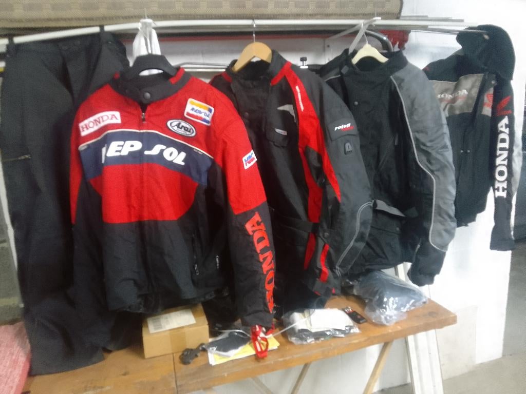 equipement moto, Motos, Vêtements | Vêtements de moto, Enlèvement, Seconde main, Hommes, Combinaison