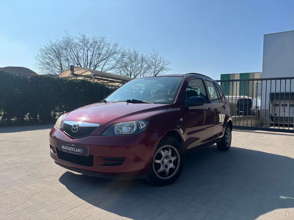 Mazda 1.4iBenzine/2004/151.000Km!/Airco/Gekeurd* 1.750€, Auto's, Mazda, Stof, Zwart, Overige kleuren, Bedrijf