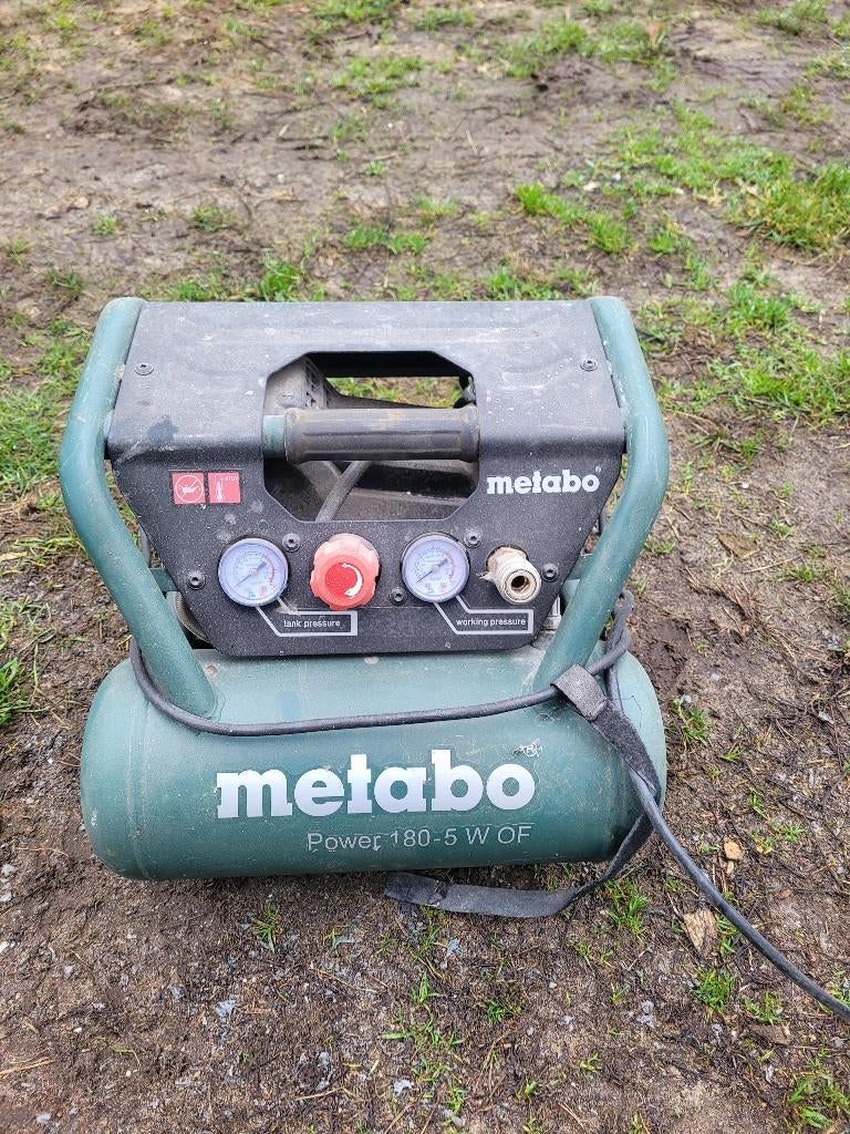 Compressor, Doe-het-zelf en Bouw, Minder dan 25 liter, Ophalen, Zo goed als nieuw, 6 tot 10 bar