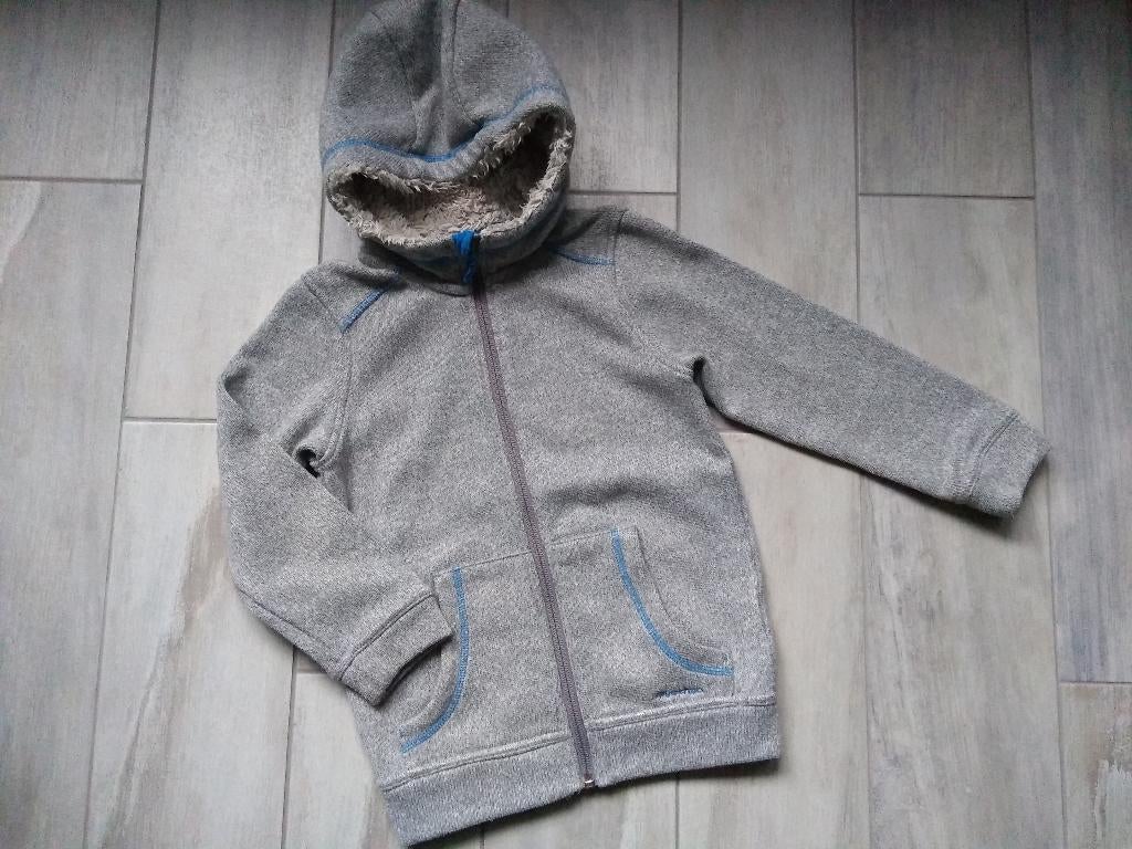 ★ M104/110 - Warme trui met kap, Enlèvement ou Envoi, Utilisé, Garçon, Pull ou Veste