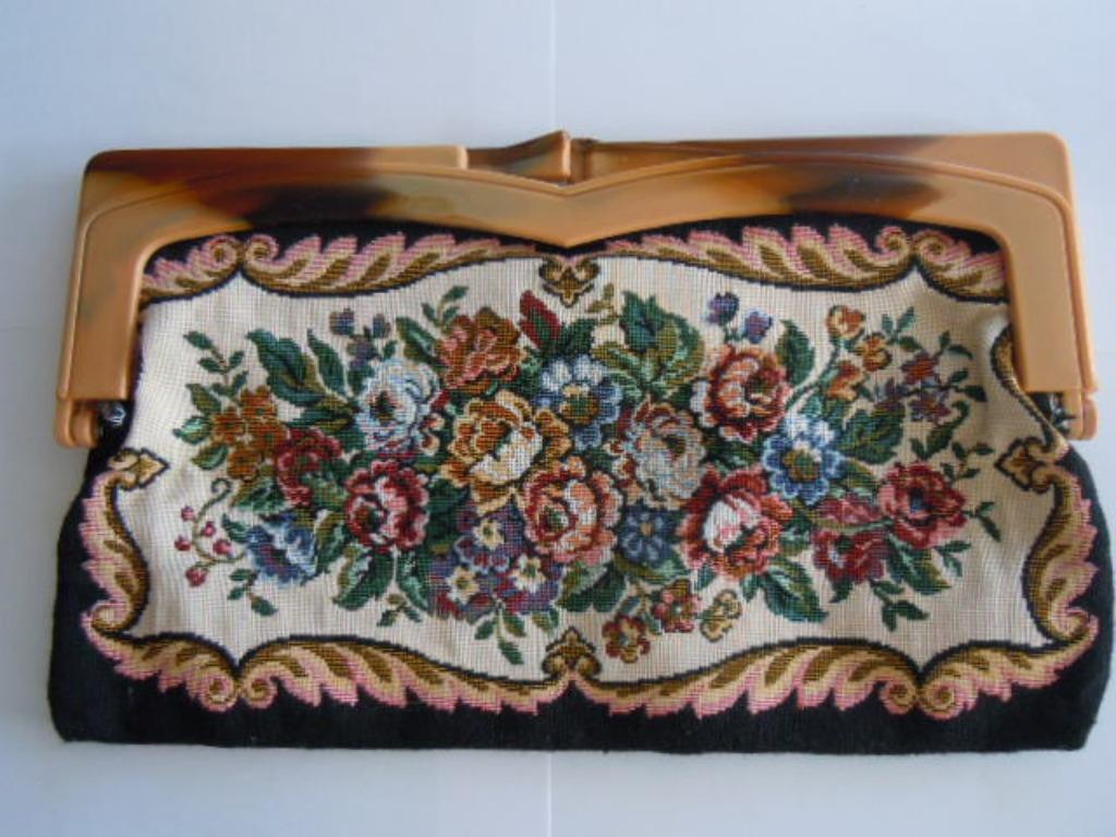 Handtas clutch vintage jaren 70 tapestry petit poin floral, Ophalen of Verzenden, Zo goed als nieuw, Overige kleuren, Avondtasje