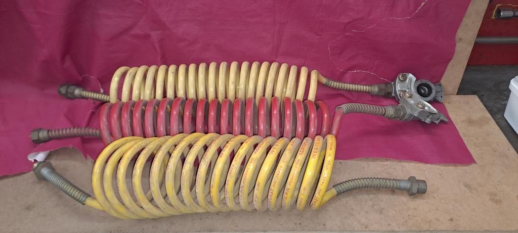 Tuyaux à air pour semi-remorques, Enlèvement ou Envoi