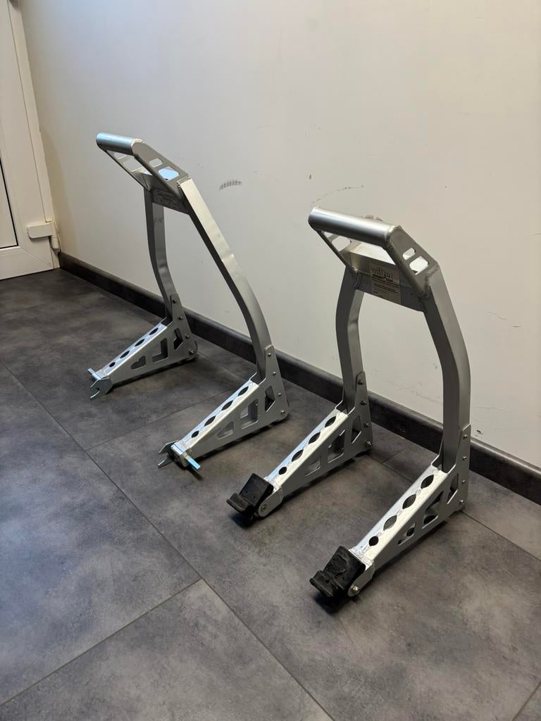 Lève moto, Enlèvement, Comme neuf