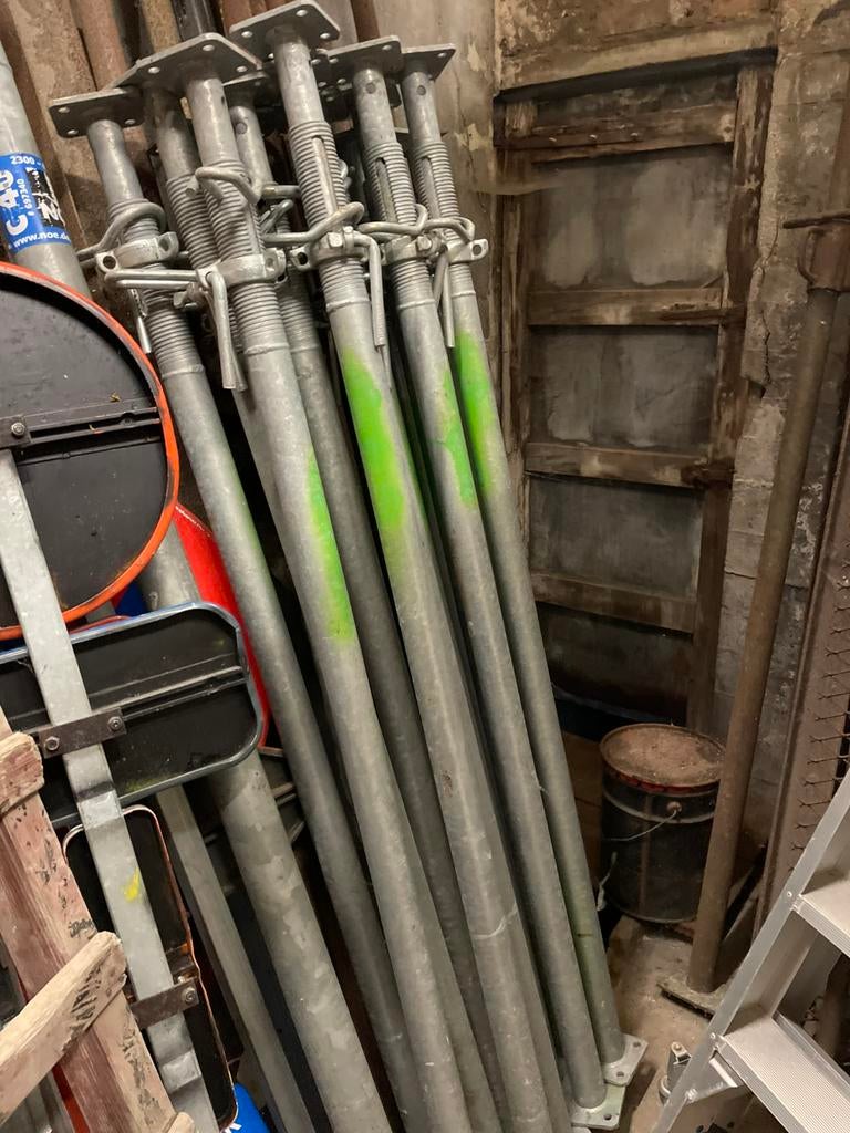 Gegalvaniseerde zware schoren, Ophalen, Zo goed als nieuw