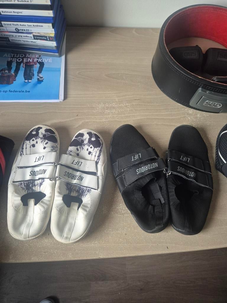 Notorious lift, Ophalen of Verzenden