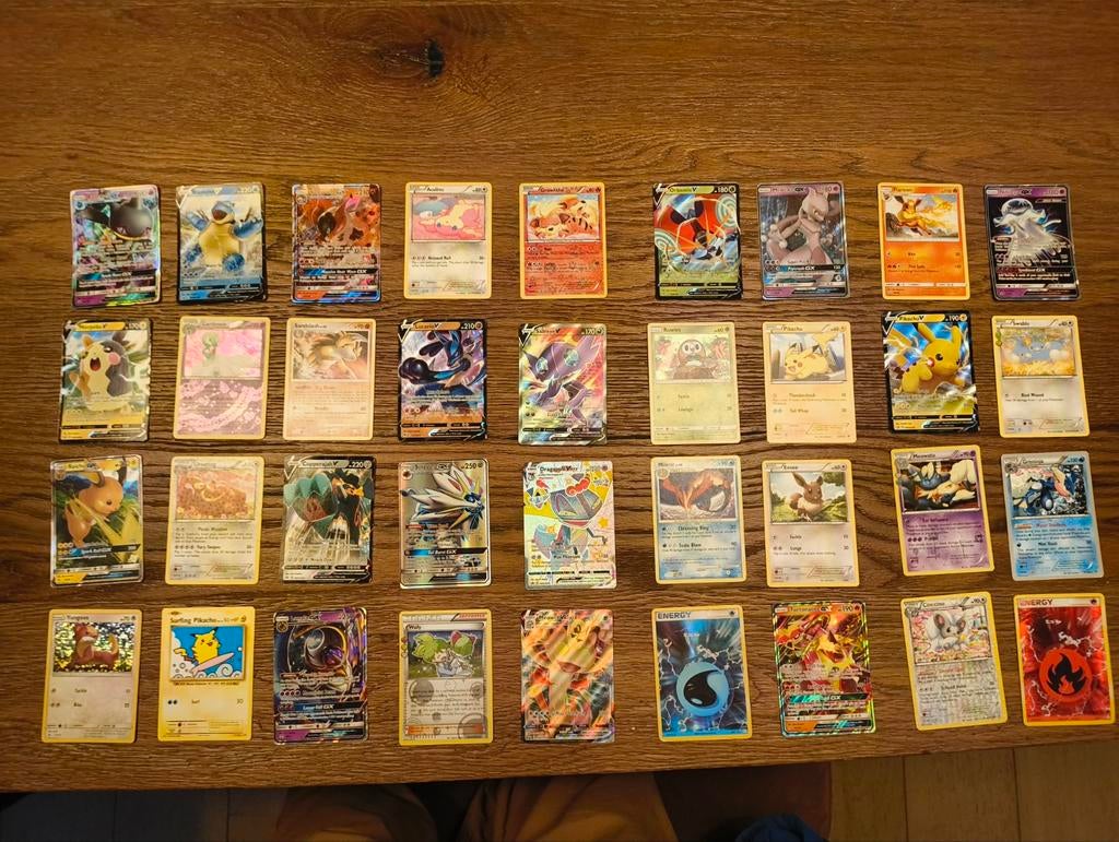 Pack de cartes Pokémon très rare., Hobby & Loisirs créatifs, Jeux de cartes à collectionner | Pokémon, Comme neuf, Plusieurs cartes