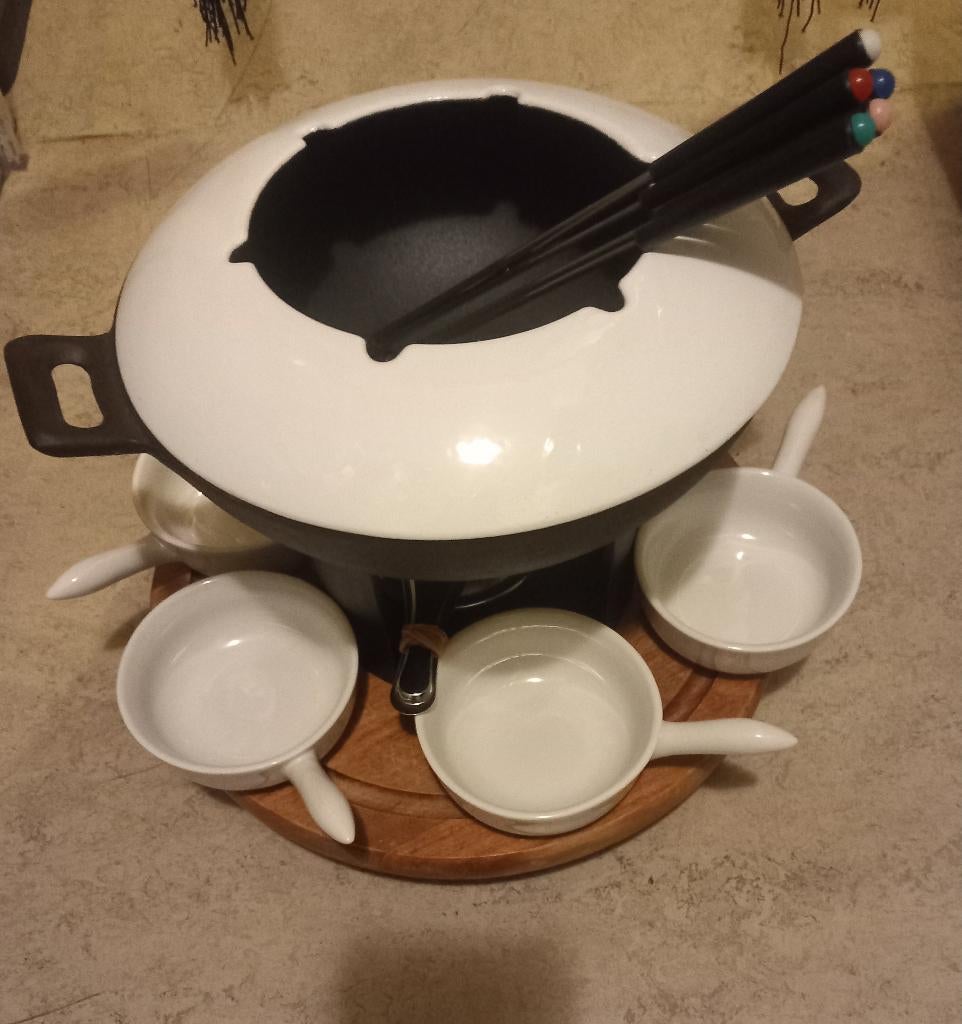 Service a fondue bourguignonne ou chinoise, Enlèvement, Neuf, Fonte, Wok