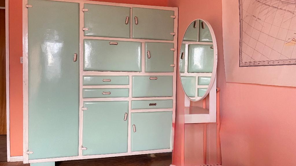 vintage, 25 à 50 cm, 150 à 200 cm, Chêne, Avec espace de penderie