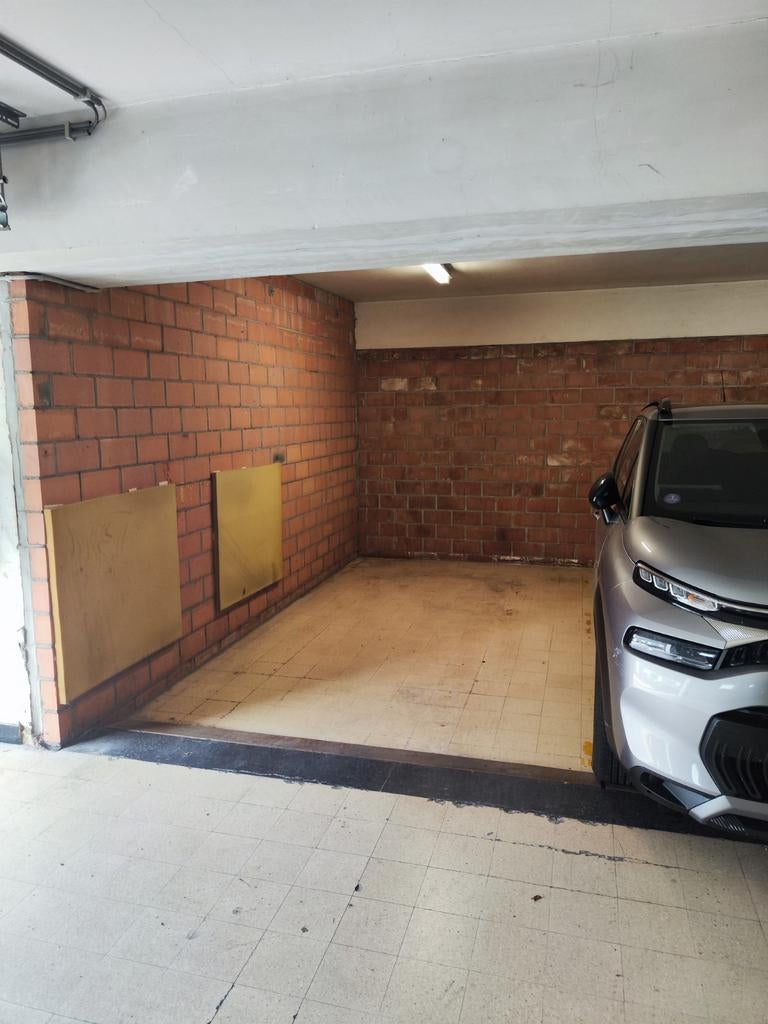 Overdekte staanplaats Roeselare, Immo