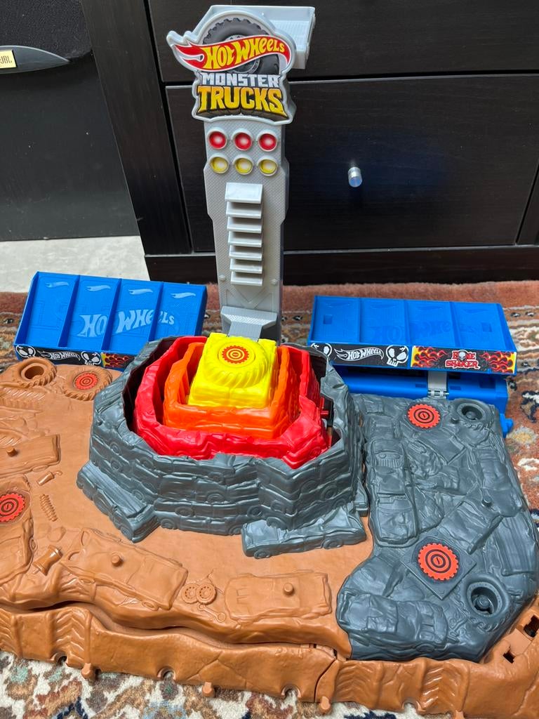 Hor wheels Monster trucks hindernissenparcours, Enlèvement, Utilisé