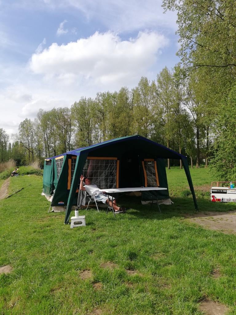 Cabanon 500kg 4 personnes grand et sec., Caravanes & Camping, Tentes, Enlèvement ou Envoi