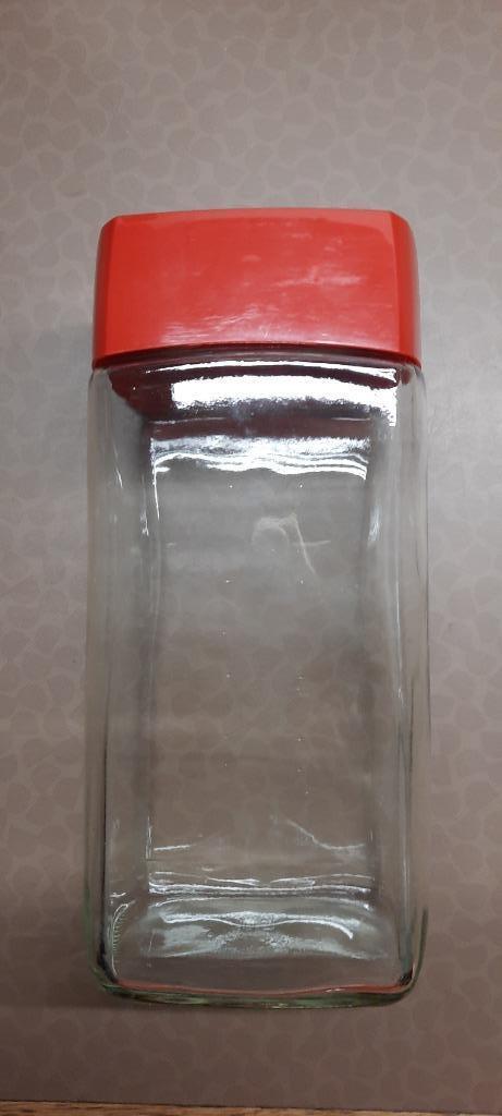 15 Glazen bokalen hoogte 19 cm breedte 7,5 cm op 9,5 cm., Ophalen