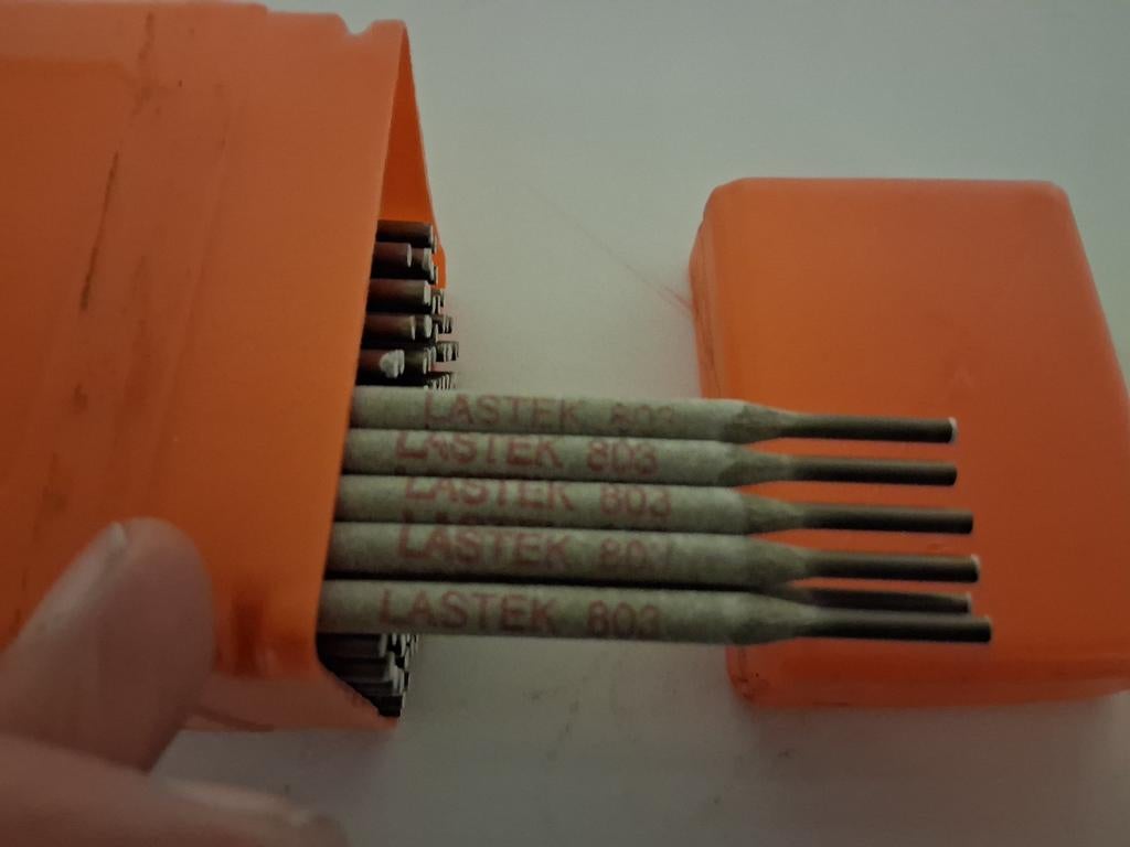 Las electroden, Enlèvement, Électrodes