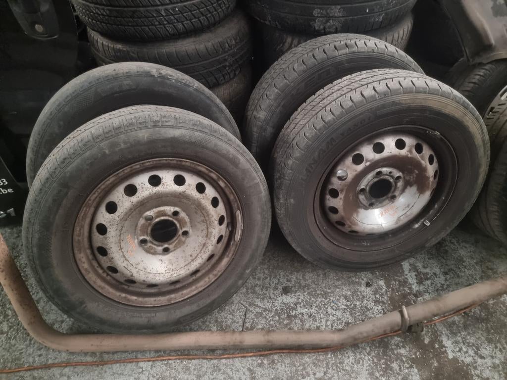 Roue de secours Renault Trafic Opel Vivaro, Autos : Pièces & Accessoires, Autres pièces automobiles, Enlèvement, Renault