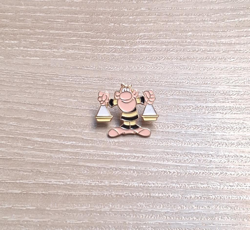 PIN - LUCKY LUKE - THE DALTONS, Verzamelen, Verzenden, Gebruikt, Figuurtje, Speldje of Pin