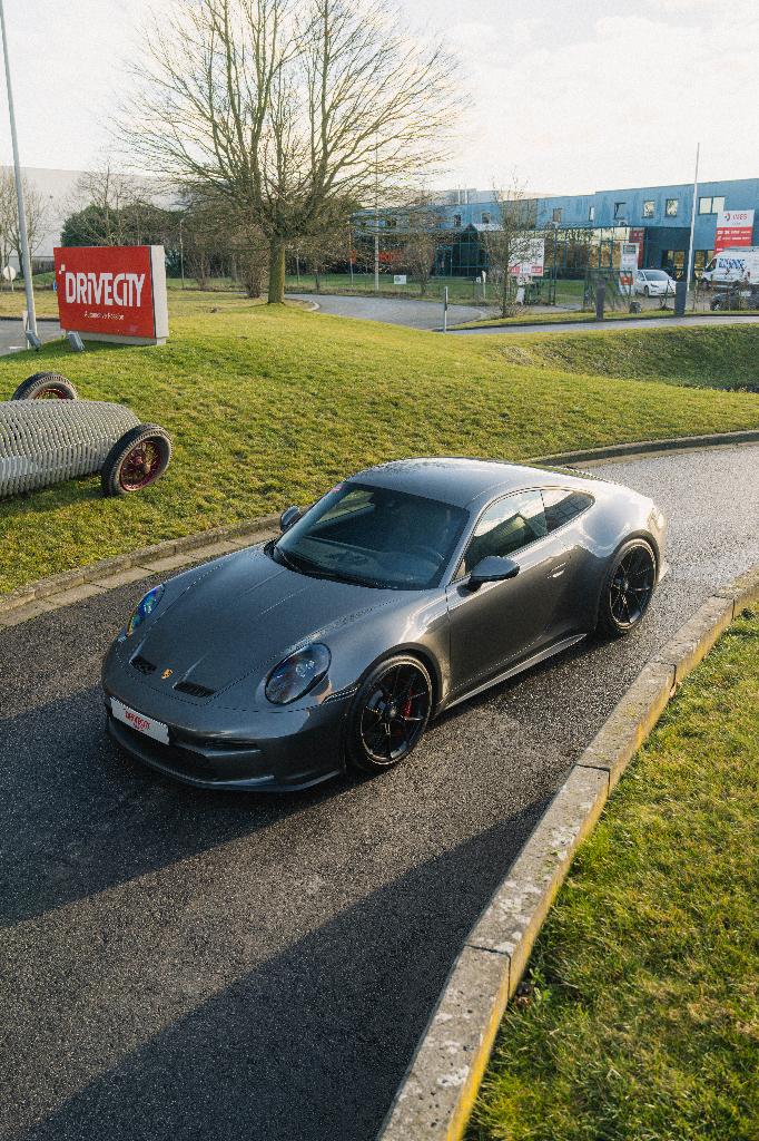 PORSCHE 911 (992.1) GT3 TOURING UIT 2023, Auto's, Porsche, Automaat, Achterwielaandrijving, 375 kW, Zwart