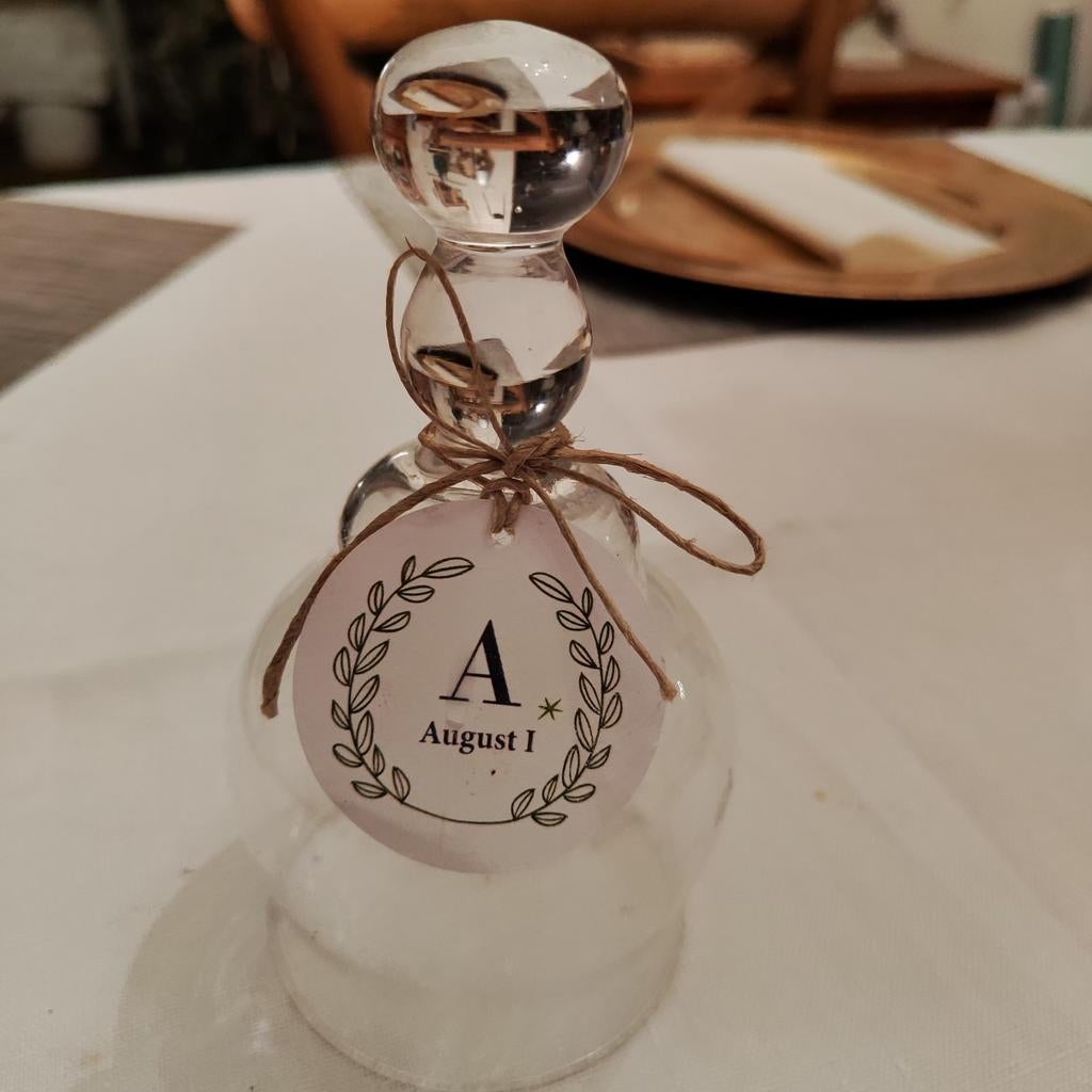 Auguste ...ancienne cloche en verre, Antiquités & Art, Enlèvement ou Envoi