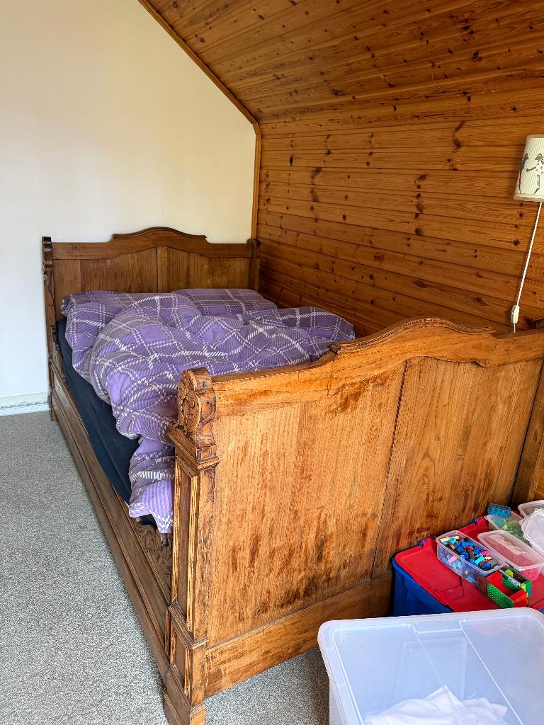 Bed, Huis en Inrichting, Slaapkamer | Bedden, Ophalen, Gebruikt, Bruin, 210 cm