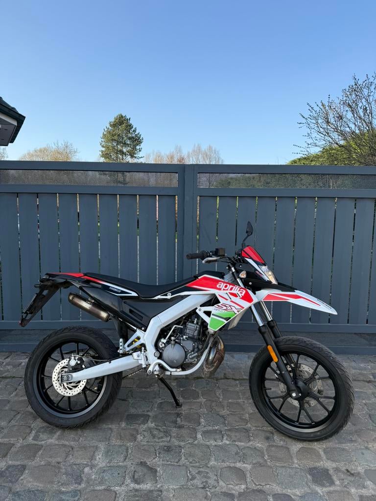 Aprilia SX50 2020 *12.000km* @AelbrechtMotors, Vélos & Vélomoteurs, Cyclomoteurs | Derbi, Enlèvement