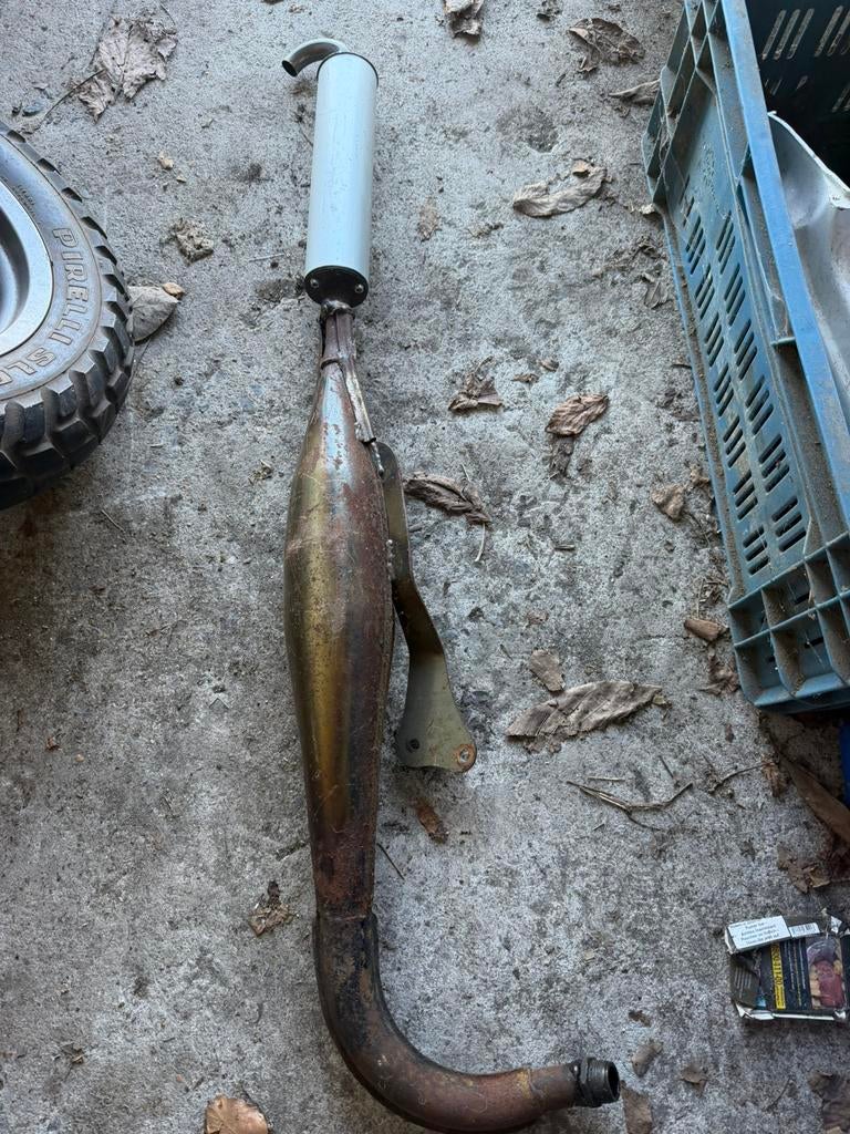 Honda wallaroo kruil uitlaat A klasse, Fietsen en Brommers, Brommers | Honda, Ophalen