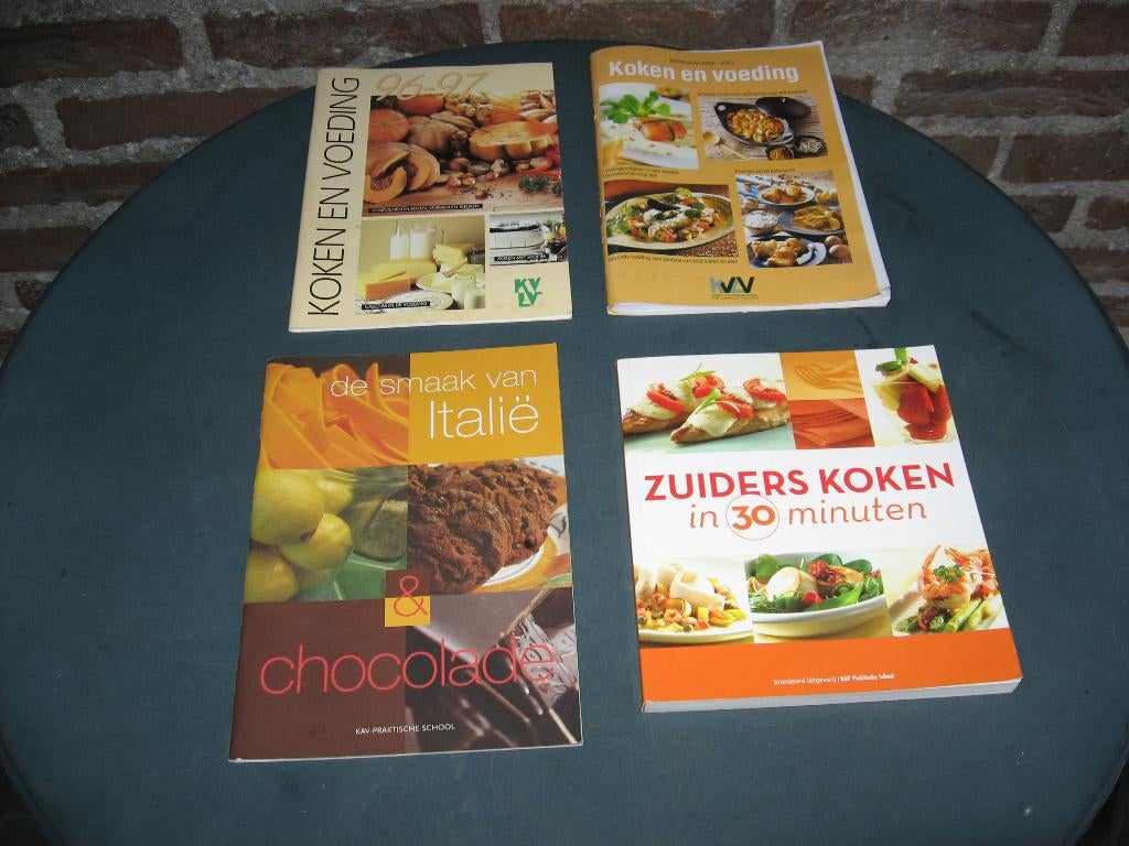 4 kookboekjes KVLV en KAV ( femma), Boeken, Kookboeken, Ophalen of Verzenden, Zo goed als nieuw, Europa