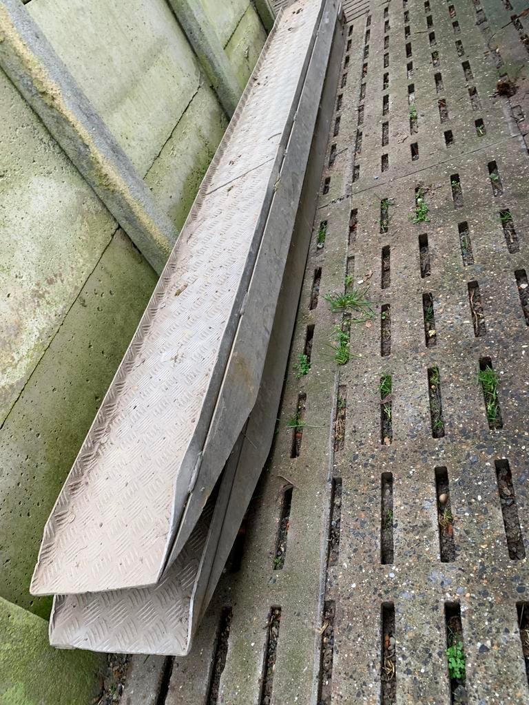 Aluminium oprijrampen, Ophalen, Zo goed als nieuw