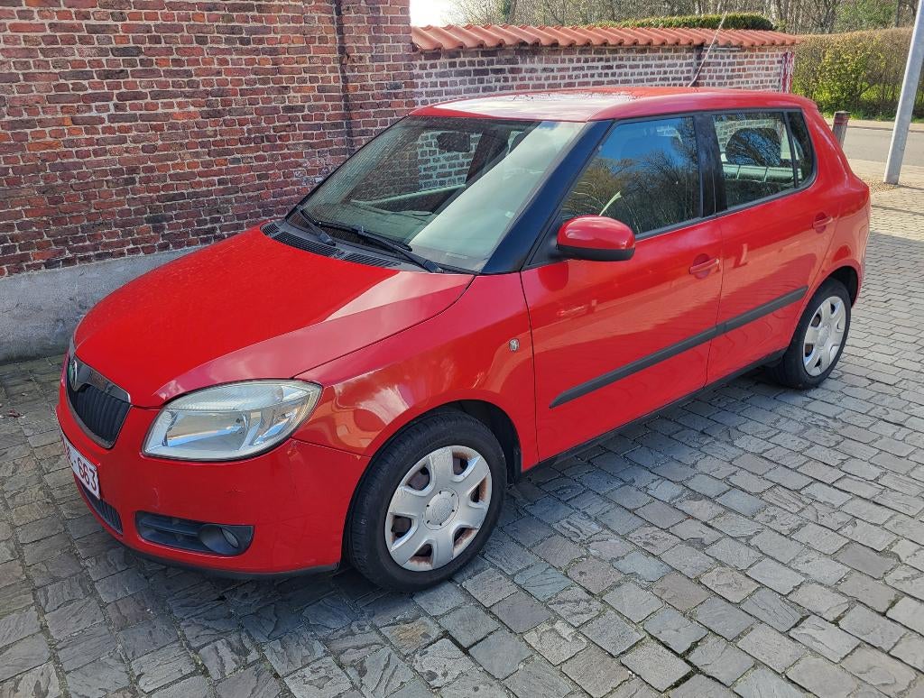 Skoda Fabia 1.2 Essence approuvée pour la vente, Autos, Rouge, Achat, Noir, 5 portes
