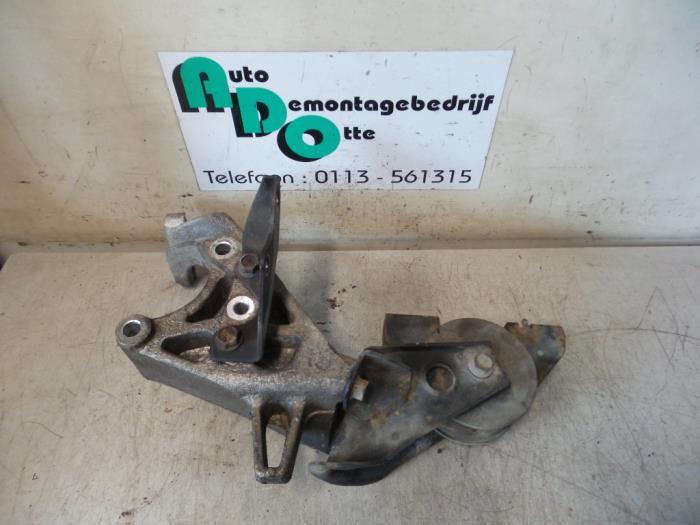 Support boîte de vitesse d'un Suzuki Alto (Alto 02-), -, 3 mois de garantie, Utilisé, -