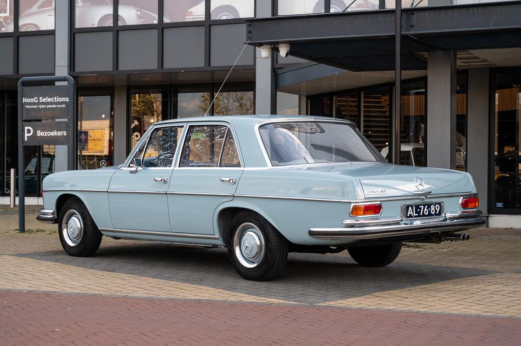 Mercedes-Benz S-Klasse 250 SE ( W108 ) (bj 1966), Auto's, Oldtimers, 4 zetels, 2496 cc, Blauw, Leder en Stof