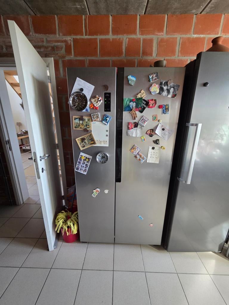 Grand frigo américain KOENIC, Enlèvement, Comme neuf