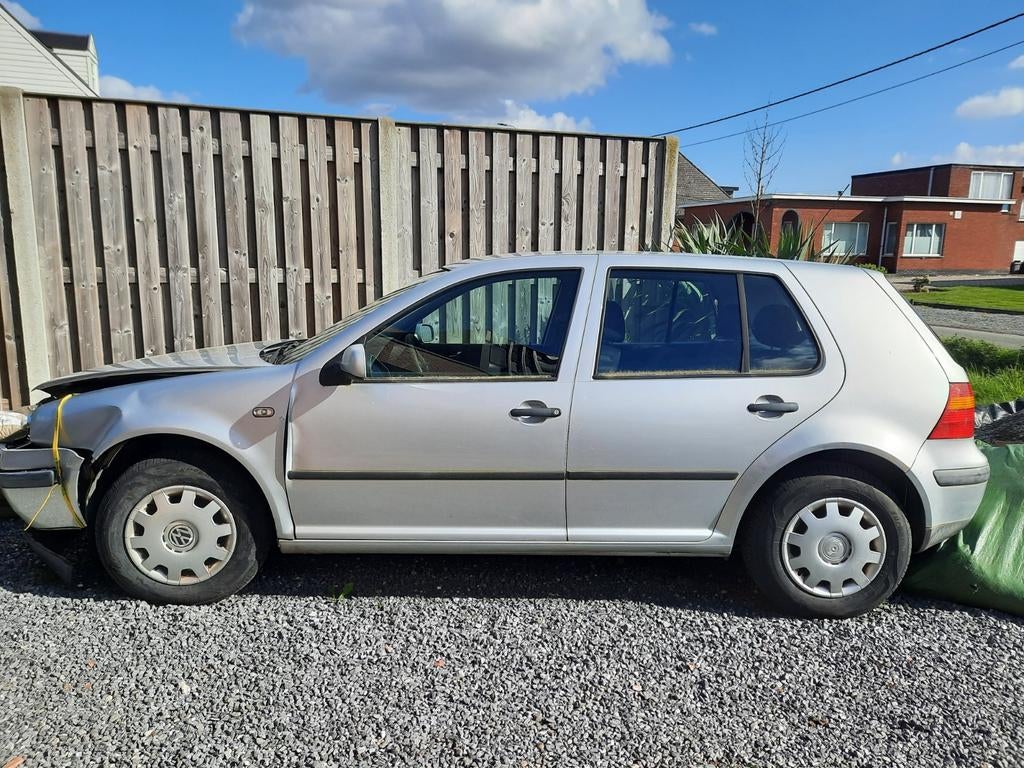 Volkswagen Golf 4 SDI - Ideaal voor export of onderdelen, Diesel, Te koop, Golf, Particulier