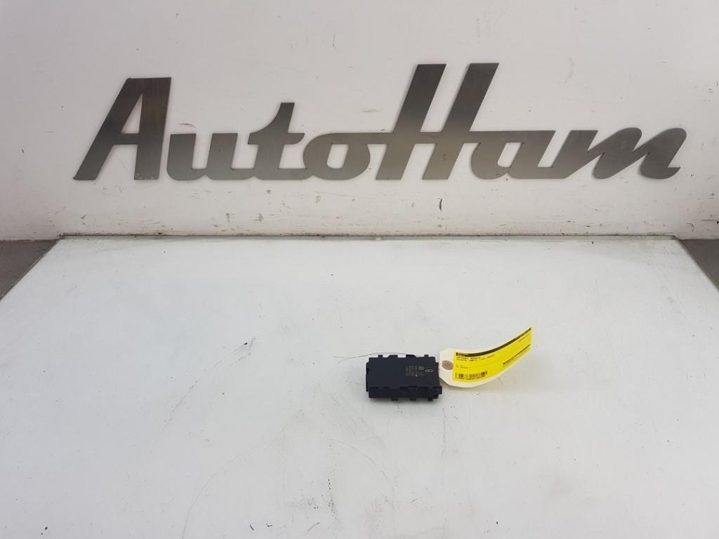 GATEWAY MODULE Toyota Yaris III (P13) (|8910052030|), Gebruikt, Toyota