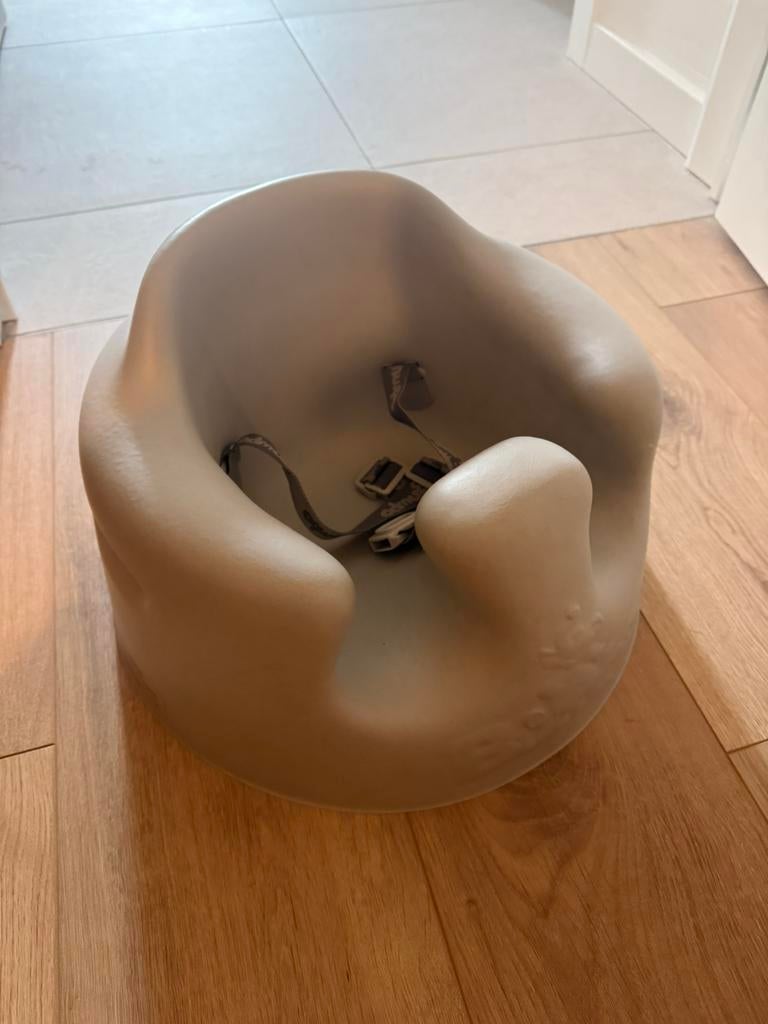 Bumbo stoeltje, Kinderen en Baby's, Ophalen of Verzenden, Zo goed als nieuw